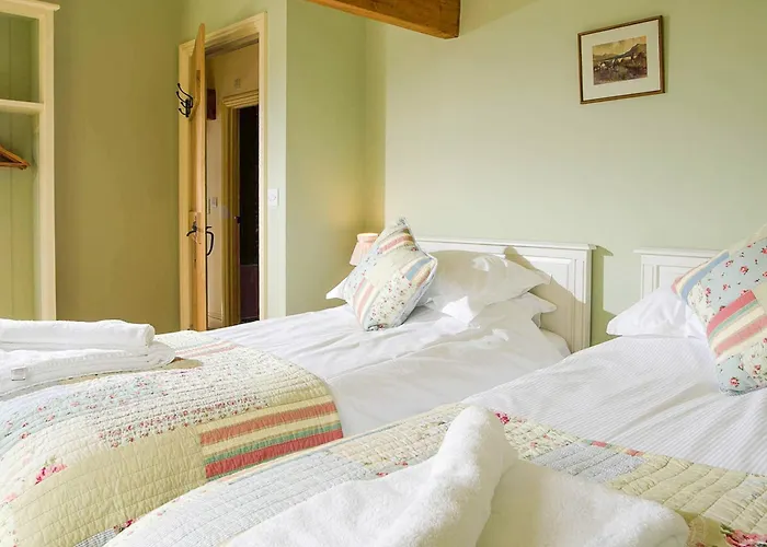 Spring Cottage-ukc6557 Natland